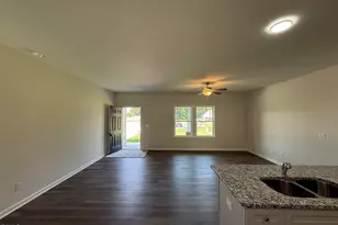 86 Harvest Hls Ln, Dunn, NC 28334 - Photo 5