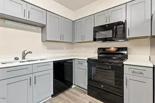 810 Felicia St, Durham, NC 27704 - Photo 13