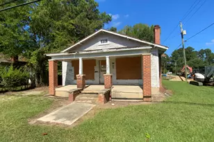 411 N Magnolia Ave, Dunn, NC 28334 - Photo 1