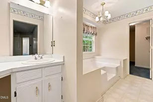606 Dabney Woods Ln, Henderson, NC 27537 - Photo 35