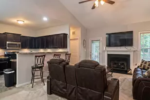 31 Maple Leaf Ct, Lillington, NC 27546 - Photo 7