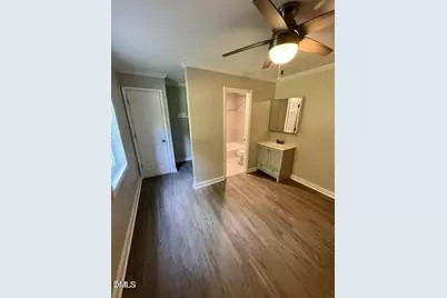 909 E Davie Street #4, Raleigh, NC 27601 - Photo 3