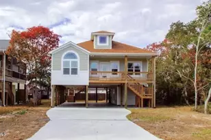 101 SW 13th St, Oak Island, NC 28465 - Photo 1