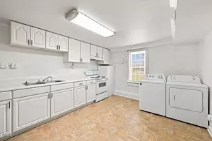 101 E Woodall St, Four Oaks, NC 27524 - Photo 9
