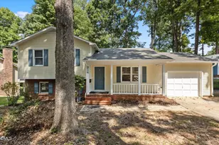 216 Trillingham Ln, Cary, NC 27513 - Photo 3