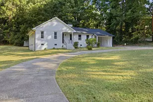 737 Lakeview Dr, Henderson, NC 27536 - Photo 1
