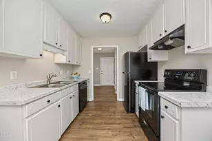 118 McKenzie Cir, Clayton, NC 27520 - Photo 7