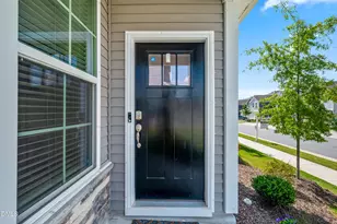 735 Andrade Dr, Fuquay-Varina, NC 27526 - Photo 3