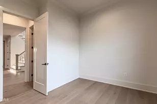 6716 Valley Woods Ln, Cary, NC 27519 - Photo 23
