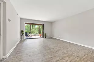 642 Pine Ridge Pl, Raleigh, NC 27609 - Photo 5