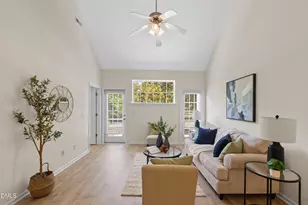 102 Anamoor Dr, Cary, NC 27513 - Photo 9