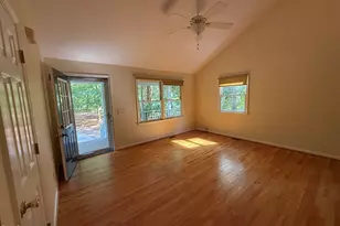 137 B Windsor Cir, Chapel Hill, NC 27516 - Photo 5