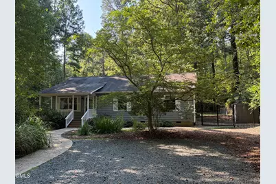 137 B Windsor Circle, Chapel Hill, NC 27516 - Photo 1