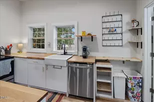 206 S Ellington St, Clayton, NC 27520 - Photo 9