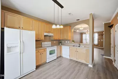 5311 Crescentview Parkway, Raleigh, NC 27606 - Photo 7