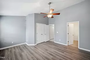 5311 Crescentview Pkwy, Raleigh, NC 27606 - Photo 15