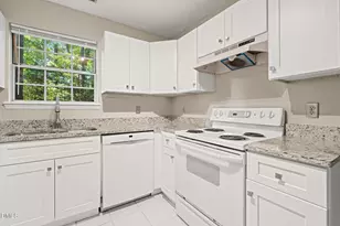 2729 Goshawk Ln, Raleigh, NC 27603 - Photo 13