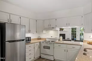 302 Forest Ct, Carrboro, NC 27510 - Photo 33
