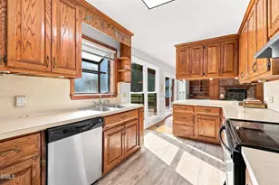 5601 Sky Ln Dr, Durham, NC 27704 - Photo 11