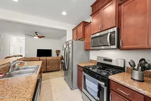 324 E Porthaven Way, Clayton, NC 27527 - Photo 11