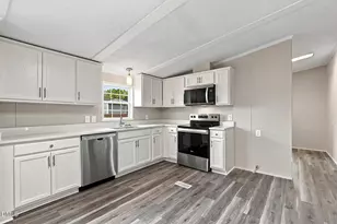 100 E Abbey Ct, Wilsons Mills, NC 27577 - Photo 11