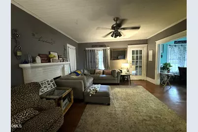 401 S 2nd Avenue, Siler City, NC 27344 - Photo 9