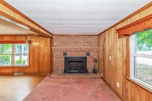 408 Walker St, Roxboro, NC 27573 - Photo 3
