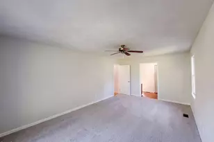 2337 Rolling Hill Rd, Fayetteville, NC 28304 - Photo 11