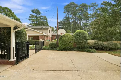 1014 Country Ridge Drive, Raleigh, NC 27609 - Photo 37