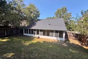 5328 Seaspray Ln, Raleigh, NC 27610 - Photo 5