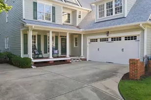 215 Lansbrooke Ln, Apex, NC 27502 - Photo 3