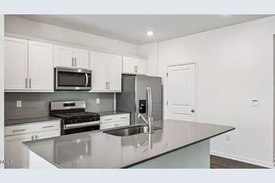 428 Conifer Street, Sanford, NC 27332 - Photo 7