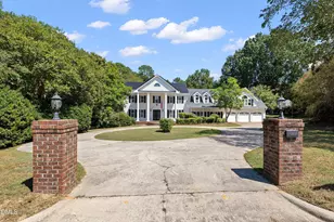 5808 Devon Cir, Raleigh, NC 27604 - Photo 5