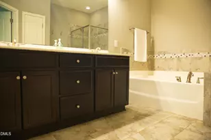 130 S Camellia St, Chapel Hill, NC 27516 - Photo 29