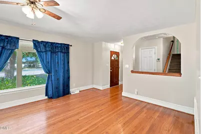 1201 S Crescent Drive, Smithfield, NC 27577 - Photo 5