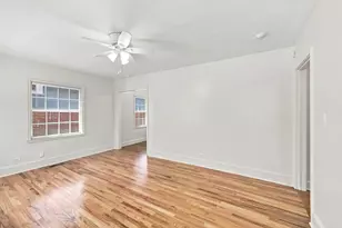 812 W Markham Ave, Durham, NC 27701 - Photo 5