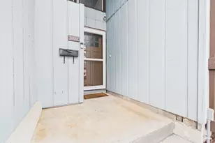 5027 Tall Pines Ct, Raleigh, NC 27609 - Photo 5
