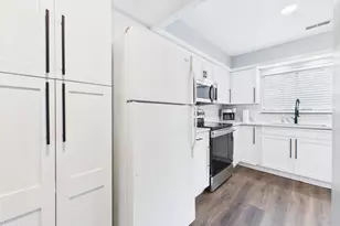 5027 Tall Pines Ct, Raleigh, NC 27609 - Photo 21