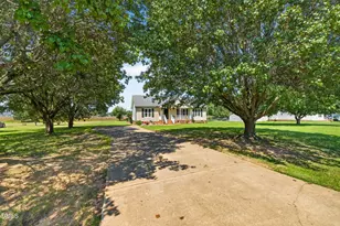 113 Crosswinds Dr, Selma, NC 27576 - Photo 3