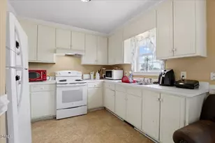7032 Kingswood Cir, Stantonsburg, NC 27883 - Photo 19