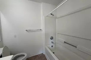 1221 University Ct, Raleigh, NC 27606 - Photo 35