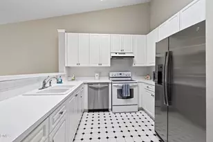 313 Glen Echo Ln, Cary, NC 27518 - Photo 9