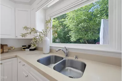 8 Sedgewood Road, Chapel Hill, NC 27514 - Photo 13