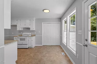 100 Southland Drive, Zebulon, NC 27597 - Photo 9