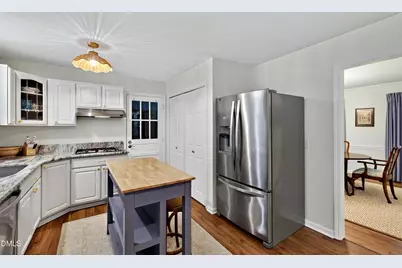 5320 Cherrycrest Court, Raleigh, NC 27609 - Photo 17