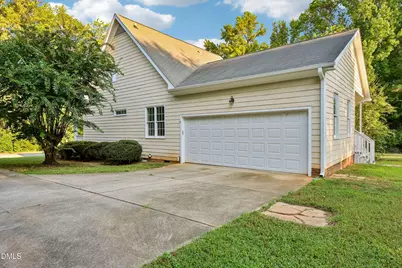 9701 Chris Drive, Raleigh, NC 27603 - Photo 23