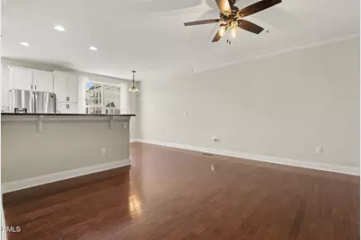 10510 Sablewood Drive #109, Raleigh, NC 27617 - Photo 9