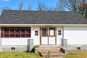 407 E Waddell St, Selma, NC 27576 - Photo 1