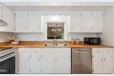 1523 Woodcroft Drive, Raleigh, NC 27609 - Photo 9
