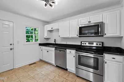 2732 Knowles Street, Raleigh, NC 27603 - Photo 9